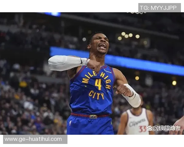 哈特：我觉得我比威少强，但他是NBA历史上最会抢篮板的后卫