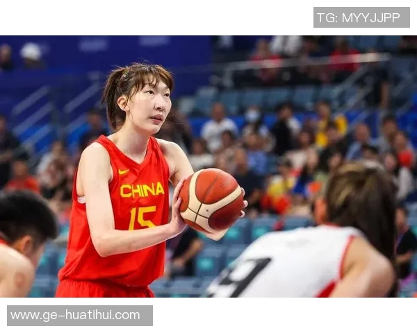 中国女篮面对突发核酸检测阳性，团队全员就地隔离，坚韧应对挑战背后的故事