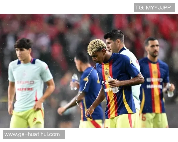 巴萨官方:克里斯滯森因身体不适缺席今日训练,出战欧冠成疑 巴萨官方:克里斯滯森因身体不适缺席今日训练,出战欧冠成疑